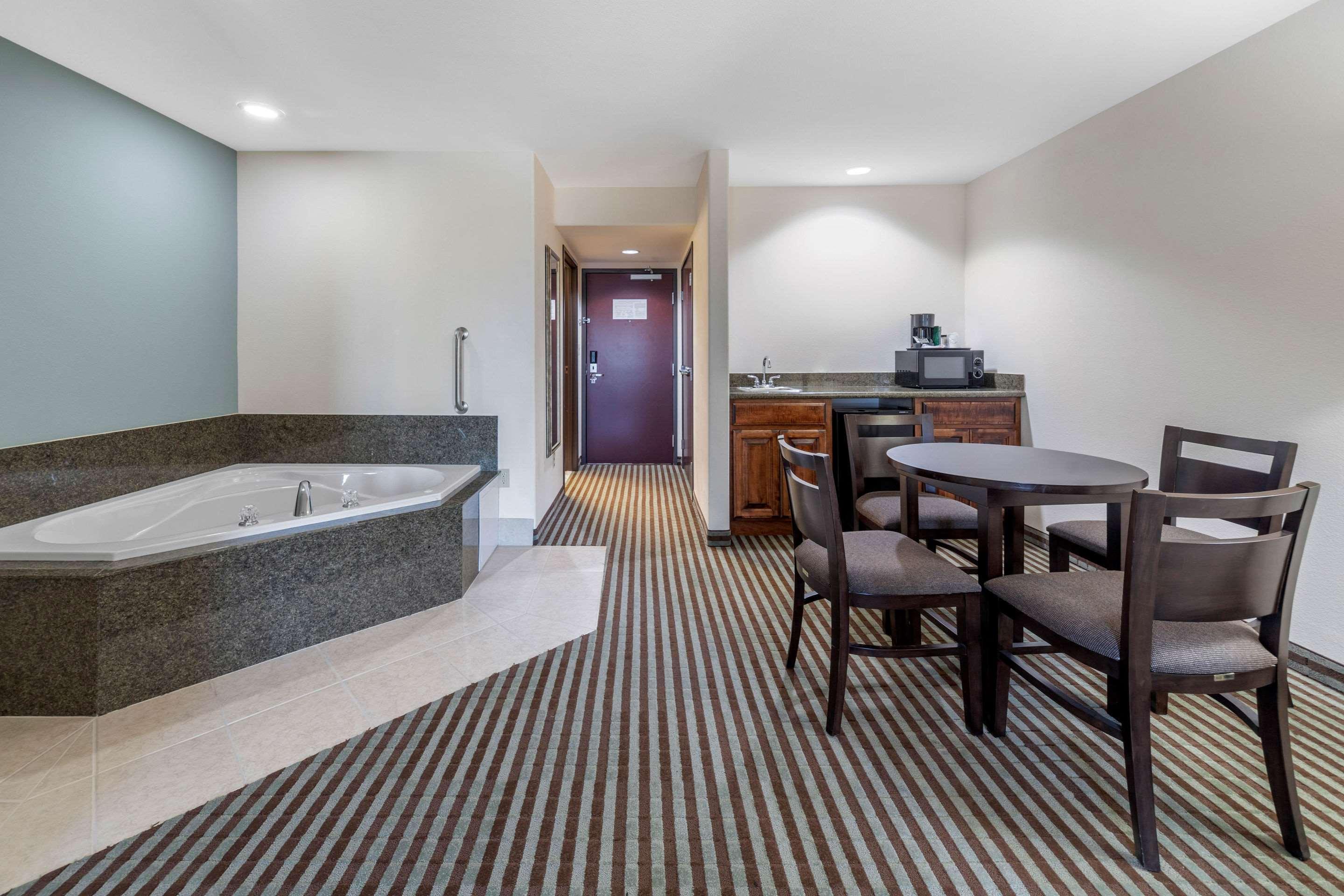 Comfort Inn & Suites Perry I-35 Екстер'єр фото